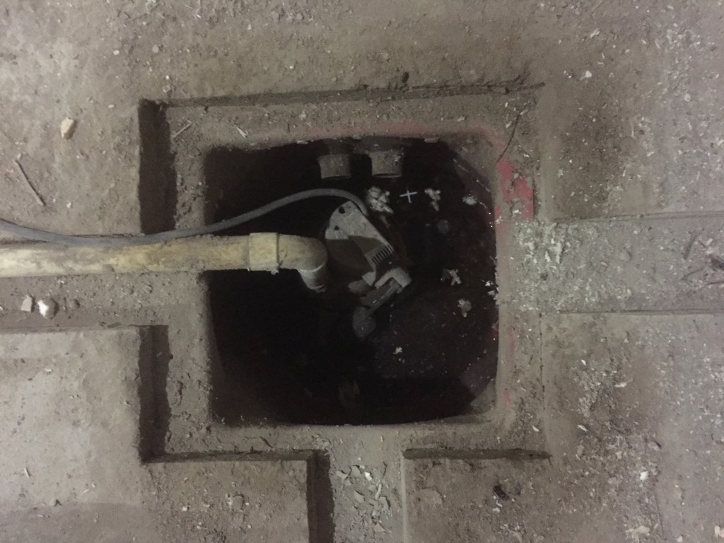 Inlets to sump